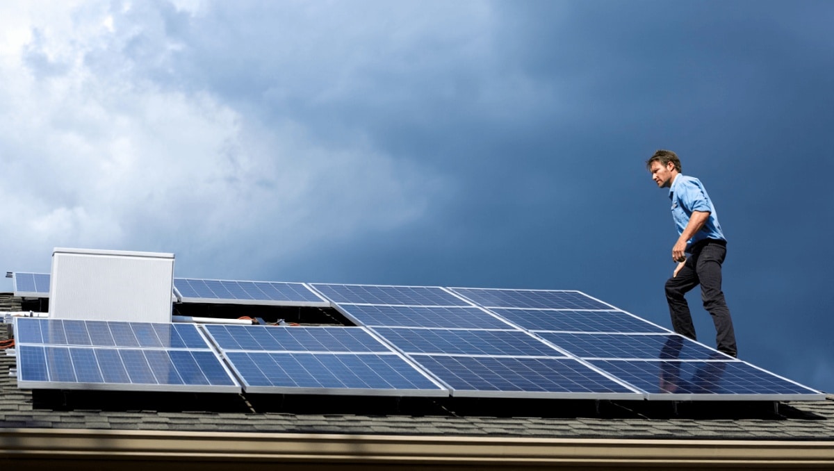Panneaux solaires photovoltaïques : guide complet pour produire votre électricité