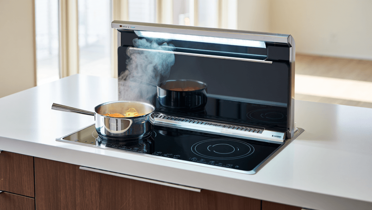 Plaques induction avec hotte intégrée en mode évacuation